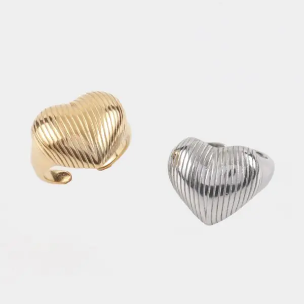 Γυναικείο δαχτυλίδι σε σχήμα καρδιάς Mar & Mar Bridie Heart από ανοξείδωτο ατσάλι