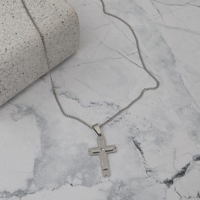 Κολιέ με σταυρό και ζιργκόν Mar & Mar Rogelio Cross από ανοξείδωτο ατσάλι